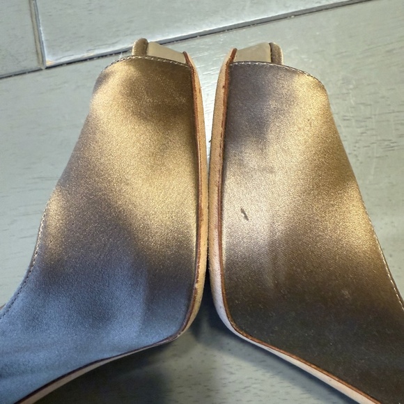 GUCCI Gold (37.5) Silk Platform Pump + Crystal Ball heel detail - Picture 8 of 8